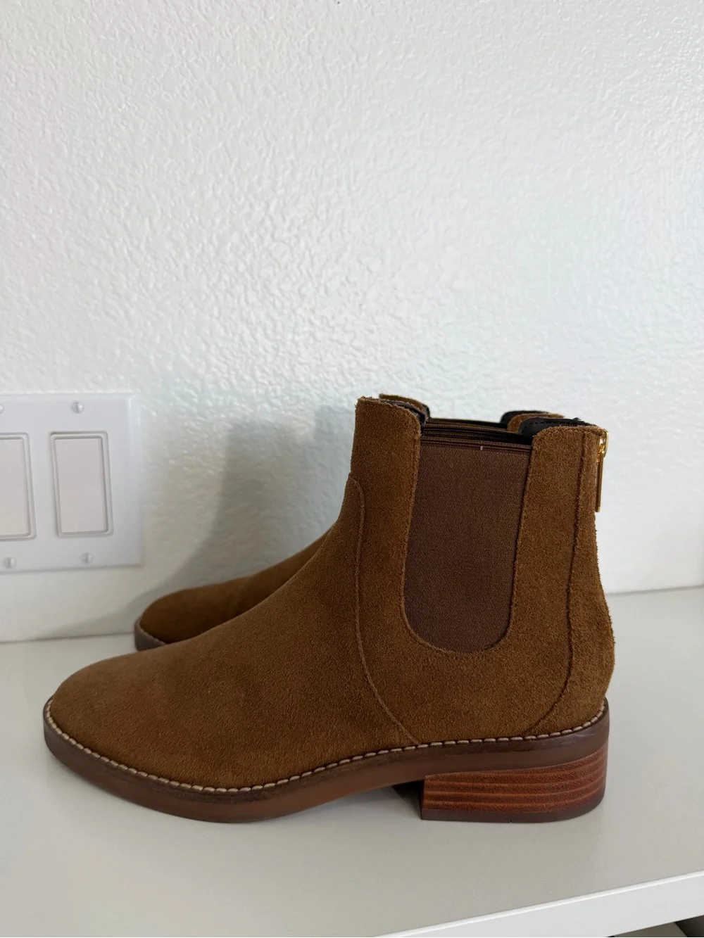 Cole Haan Women’s Greenwich Brown Akle Boots 7